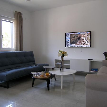 Apartments Mon Amour Dubrovnik Bagian luar foto